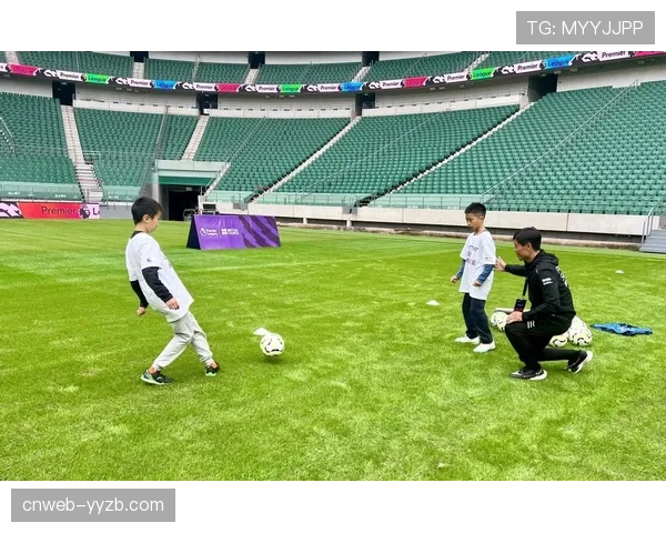 英超与英国教育部续签“英超初级之星”计划，继续资助校园足球