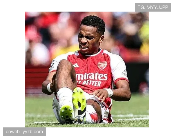 阿森纳官方:廷贝尔在训练中再次拉伤,预计缺席四周 阿森纳官方:廷贝尔在训练中再次拉伤,预计缺席四周