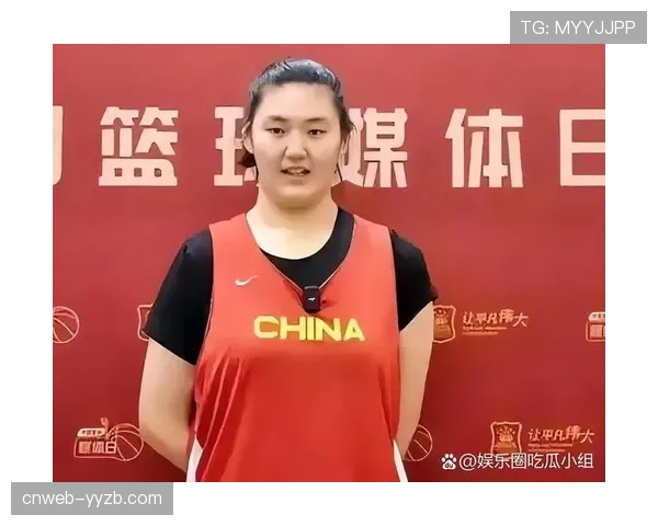 韩旭训练营首日表现受关注，2.07米身高如何影响自由人边路防守